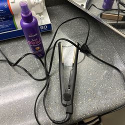 Hair Straightener And Heat Protectant Spray 