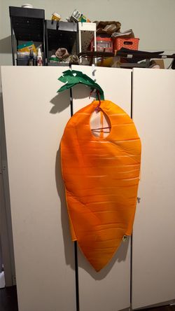 Carrot costum size 8/12 years old kids