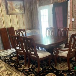 Kitchen Table w/ chairs