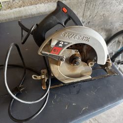 Skilsaw 6 1/2 Circular Saw 