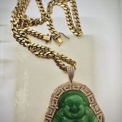 Solid 10kt Gold Chain And Charm 