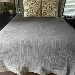 Rod Iron Queen Size Bed