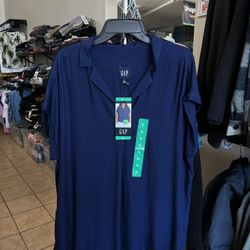 Women’s Gap Short Sleeve Shirt