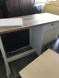 Kitchen cabinet