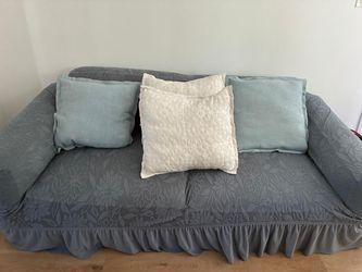 Couch free