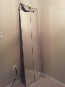 FREE FREE FREE 6foot 4inches folding closet mirror door