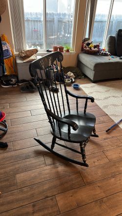 Rocking chair