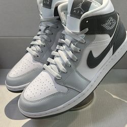 NIKE AIR JORDAN 1 MID “WHITE SMOKE GREY”