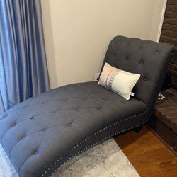 Very  Gorgeous  Sofa Chase blue dark color