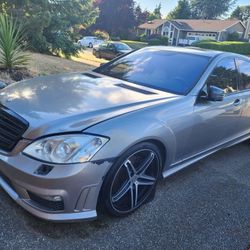 2007 Mercedes S550 Parts Cars