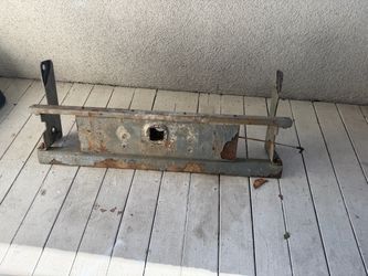 B & W 5th Wheel Trailer Hitch