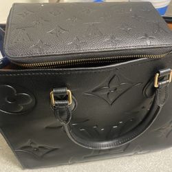 BRAND NEW LOUIS VUITTON PURSE AND WALLET