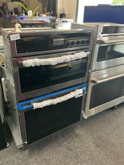 Frigidaire Gallery GCWM2767AD Combo Wall Oven (Open-Box / Scratch & Dent)