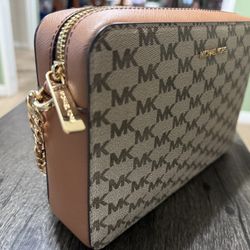 MK  Jet Set Bag