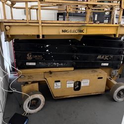 Scissor Lift Grove