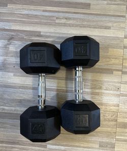 40.lbs x 2 dumbbell set NEW
