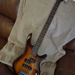 Ibanez miKro Short Scale Electric Bass Guitar