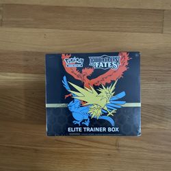 Pokemon Hidden Fates ETB