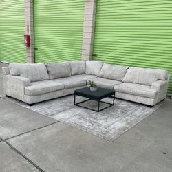 *Free Delivery* Ashley Sectional Couch Sofa
