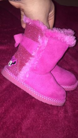 Minnie Mouse boots size 6 toddlers