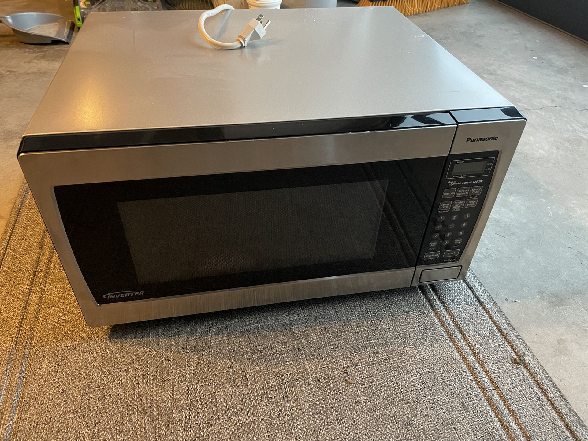 Panasonic Microwave Oven NNSN966S Stainless Steel Countertop for Sale