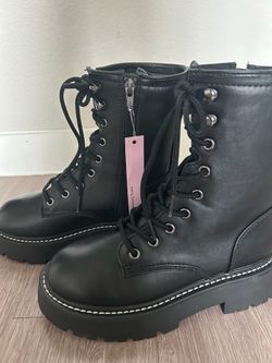 Black Boots
