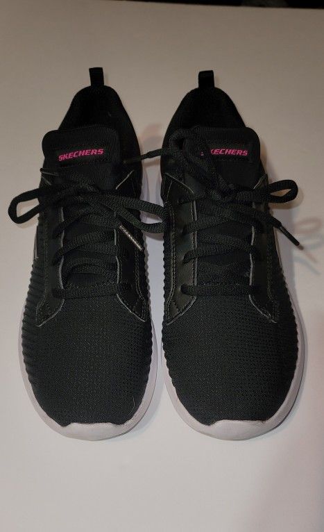 Skechers Black Sneakers Modern Athletic Design