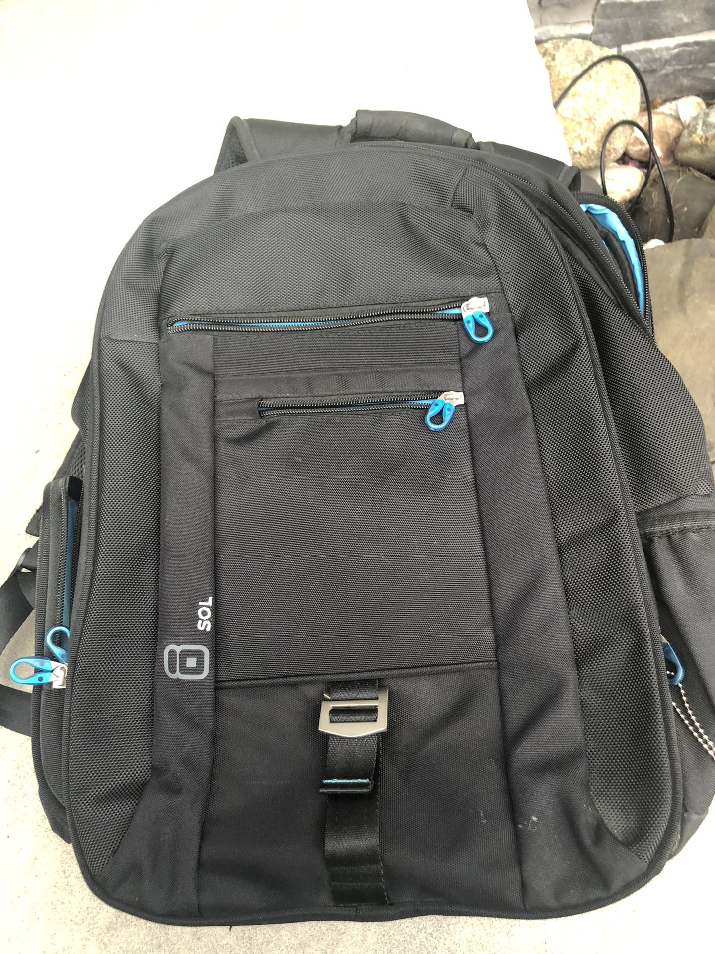 Mint Condition Black Backpack With Trolley Channel