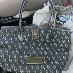 Dooney & Bourke Handbag