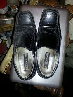 Stacy Adams Mens shoes 8..5