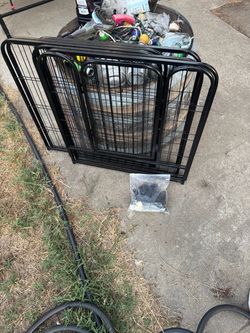 Outdoor dog gate