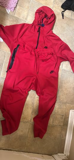 XL Nike tech