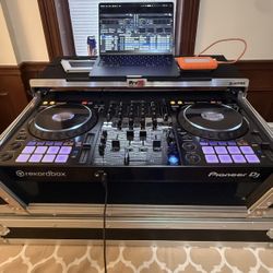Pioneer DDJ-1000 Rekordbox Controller & ProX Flight Case 