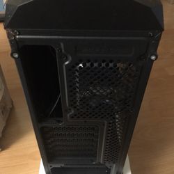 Open-box Mid-tower Computer Case