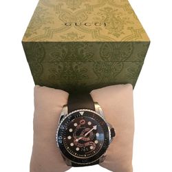 Men's Authentic Gucci Watch 