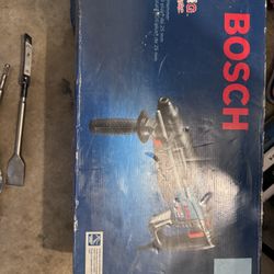 Bosch Bulldog 8 -Amp SDS-Plus SDS-plus Variable Speed Rotary Hammer Drill