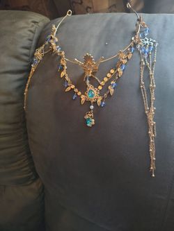 Costume tiara