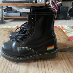 Dr Marten 1460 Pride Boot Size 4 (6 Women’s)
