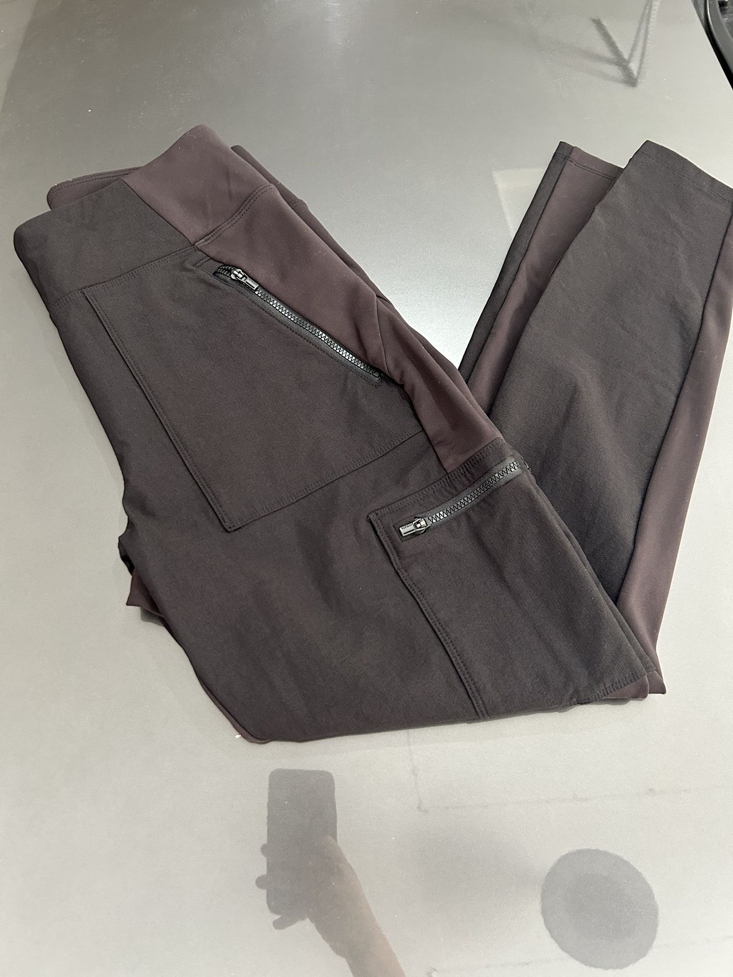 Athleta Size 8 Pants, black, multiple pockets, used