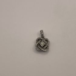 Kay Jewelers Silver and Diamond Pendent 