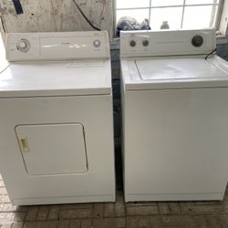 ❤️THERES NO COMPUTER CRAP ON THIS SET TO GO BAD😍ITS EXCELLENT RUNNING HEAVY DUTY SUPER CAPACITY WHIRLPOOL WASHER AND ELECTRIC WHIRLPOOL EXTRA LARGE D