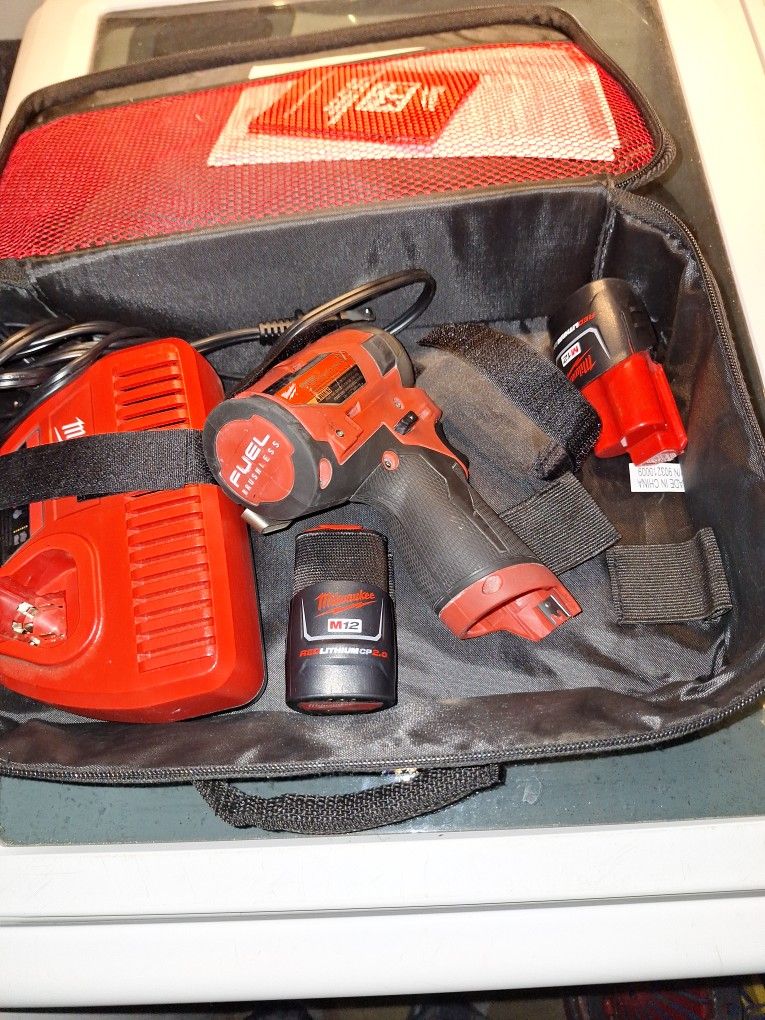 Milwaukee M12 Fuel Surge Impact