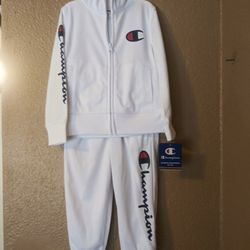 Champion Jogger Outfit