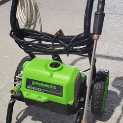 2000 PSI GREENWORKS PRESSURE WASHER 