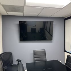 Sony Smart TV 65 Inch With Wall Mount 