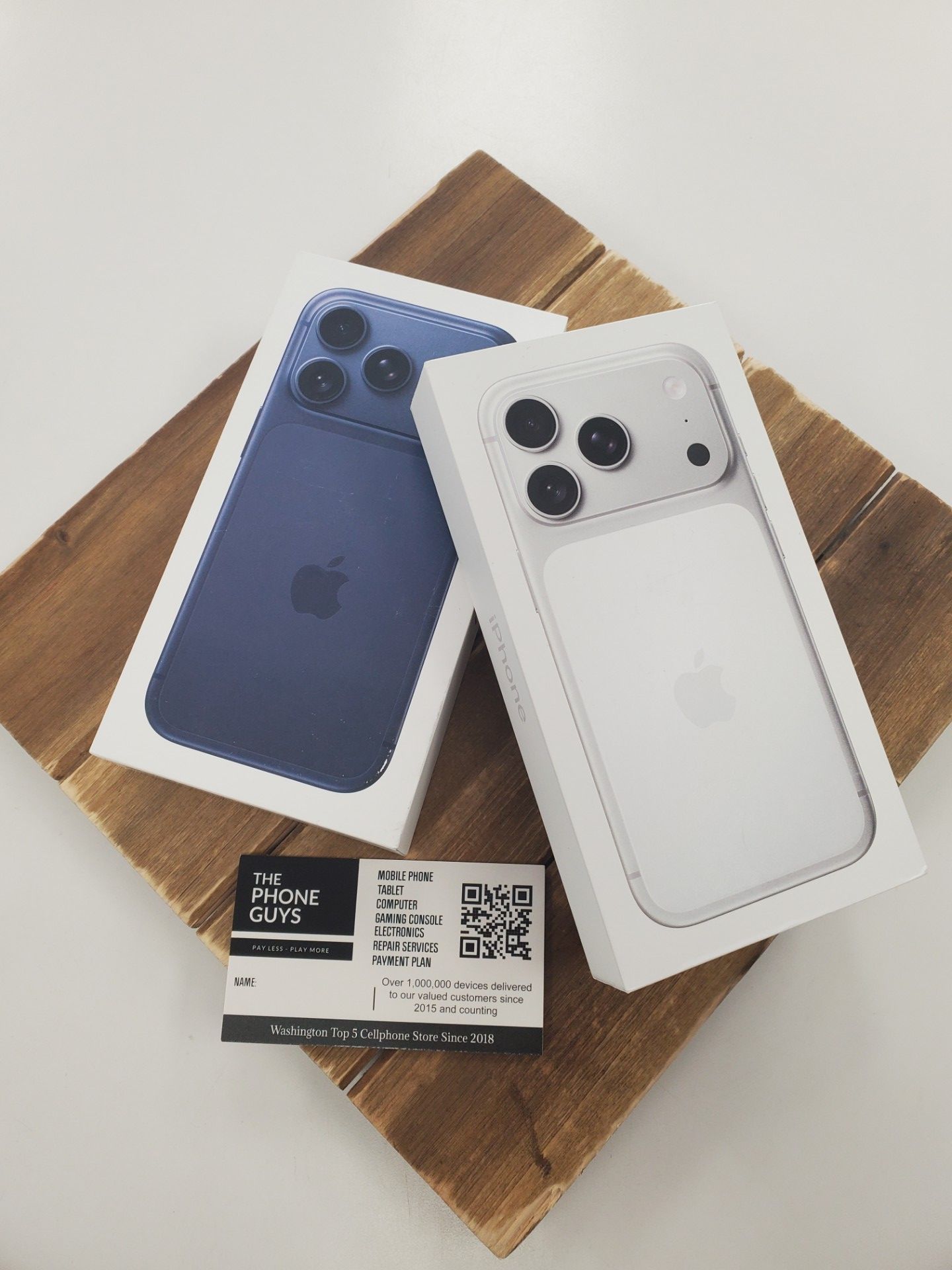 Apple iPhone 17 Pro (Unlocked) - Brand New