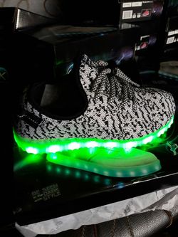 New kids LED SHOES all Sizes!!!