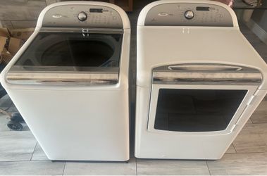 Whirlpool  Heavy Duty Washer & Dryer