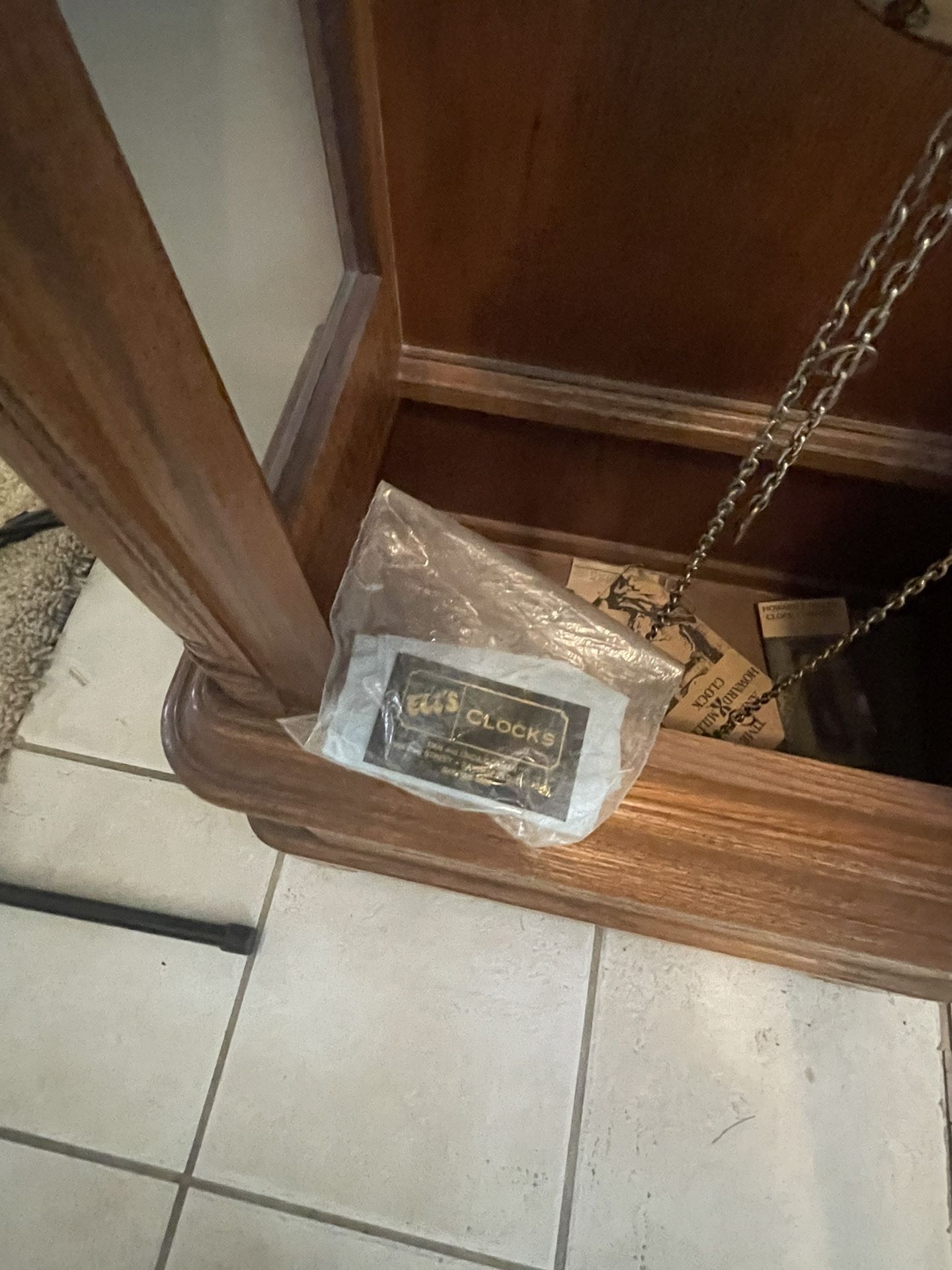 VINTAGE HOWARD MILLER & CO GRANDFATHER CLOCK WORKS PERFECT EXCELLENT CONDITION for Sale in