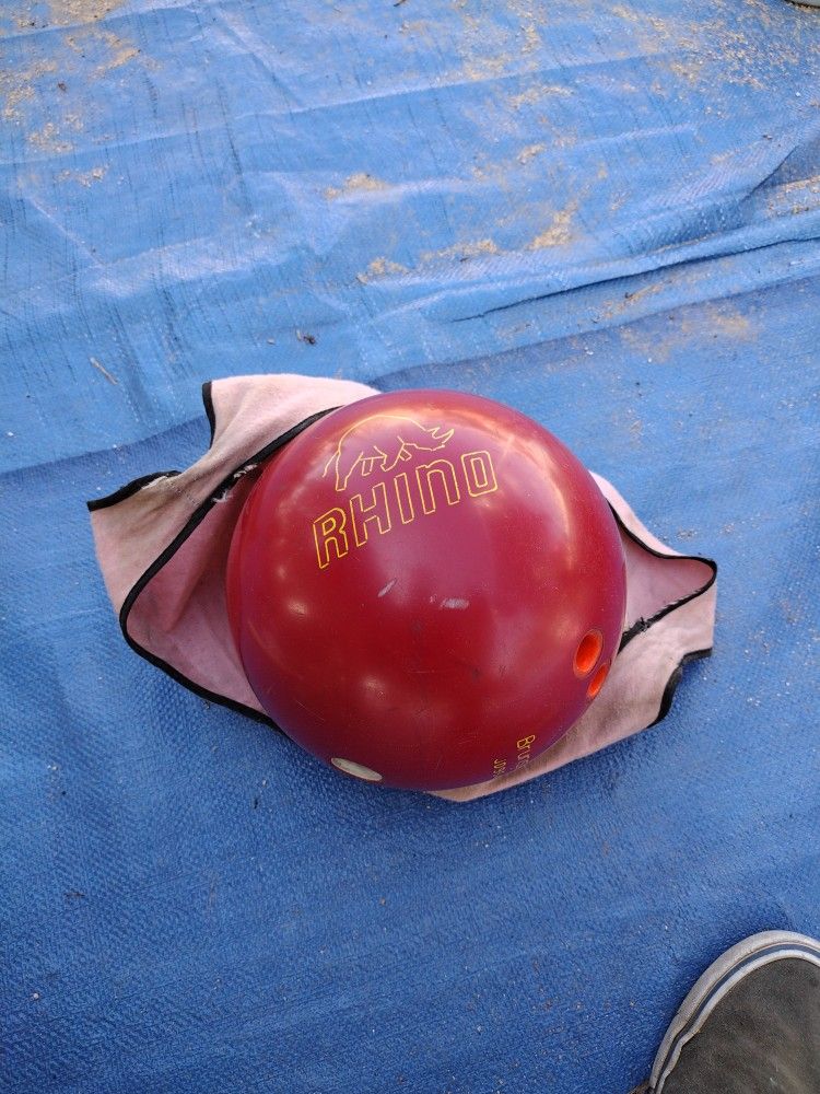 Brunswick Pro Rhino Bowling Ball